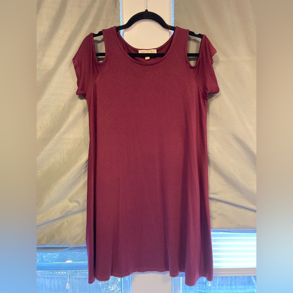 Pink Rose Cold-Shoulder Swing Top in Burgundy, Size Large